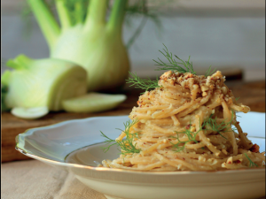 Pasta al pesto di finocchio e nocciole