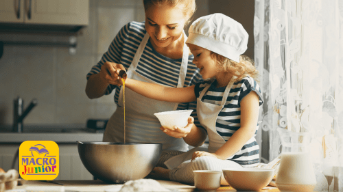 Crescere bene: un viaggio di famiglia verso la salute e la consapevolezza. Piccoli gesti quotidiani per raggiungere insieme equilibrio e serenità.