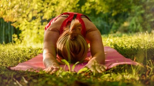 Ansia e stress: alleviali con i cinque tibetani e mantieni la longevità