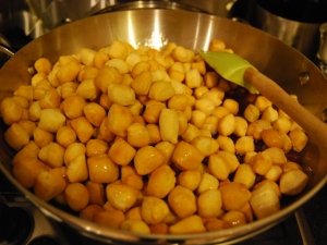 Struffoli per carnevale senza glutine e proteine del latte animale