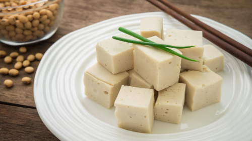 Tofu: 9 buoni motivi per mangiarlo