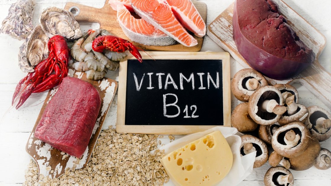 Carenza di vitamina B12: sintomi e alimentazione
