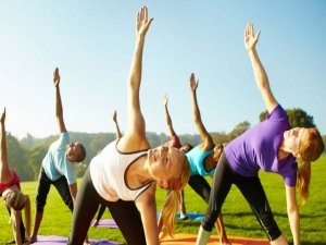 Con l’Empower Yoga il fitness incontra la tradizione indiana e funziona come una palestra