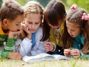Macro dona libri ai 5000 bambini delle scuole primarie di Cesena
