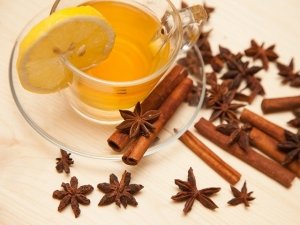 Raffreddore: 10 tisane e rimedi naturali per sconfiggerlo