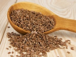 I semi di lino, salutari per il cuore e il colesterolo