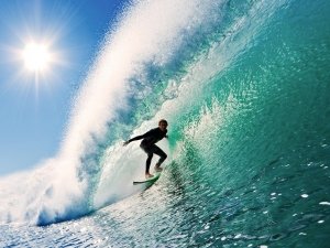 Il Surf: quando l'onda e l'acqua rendono felici